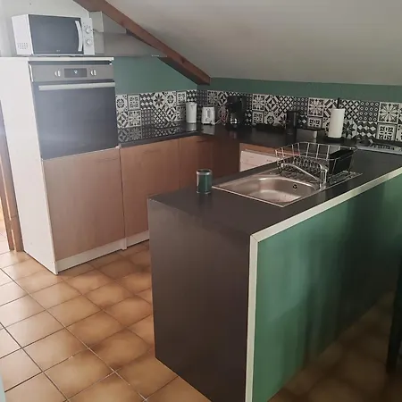 Les Deux Cascades Apartment *